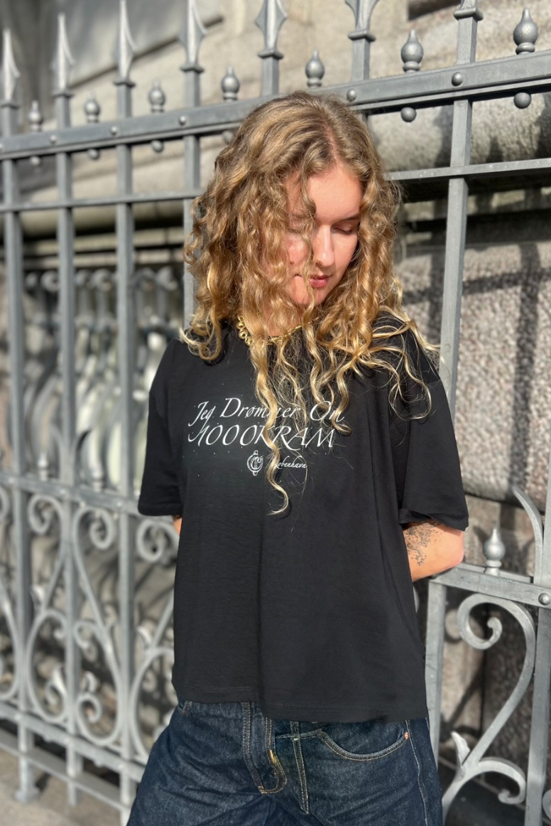 JEG DRØMMER OM 1000KRAM T-SHIRT
